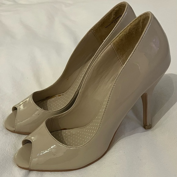 Call it Spring Nude colour high heel shoes - Picture 1 of 6